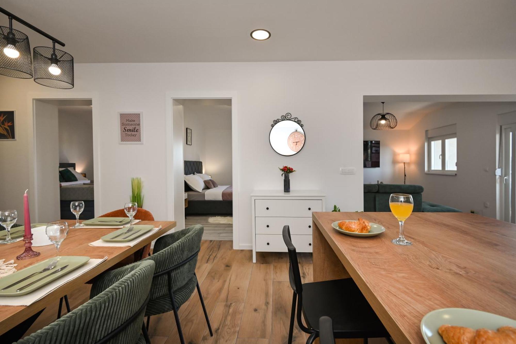 Veliki Apartman Petra Posedarje Esterno foto